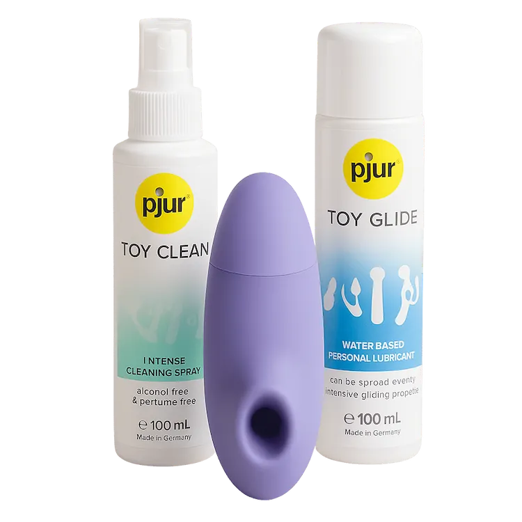 Sanselig pakke med Pjur glidecreme, rengøringsspray og lilla intimprodukt. Et komplet sæt til blid stimulering, optimal hygiejne og intens nydelse – ideel til dig, der ønsker velvære med stil og tryghed.