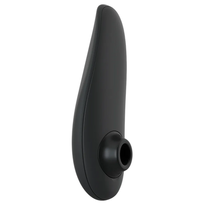 Womanizer Classic 2 i sort sideprofil med lufttryksmundstykke, ergonomisk form og diskret stimulation via Pleasure Air-teknologi